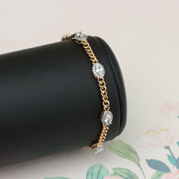 "Elegant Oval Crystal Rose Gold Bracelet with Classic Chain Design, XPBL0827 - Picture 12 of 13